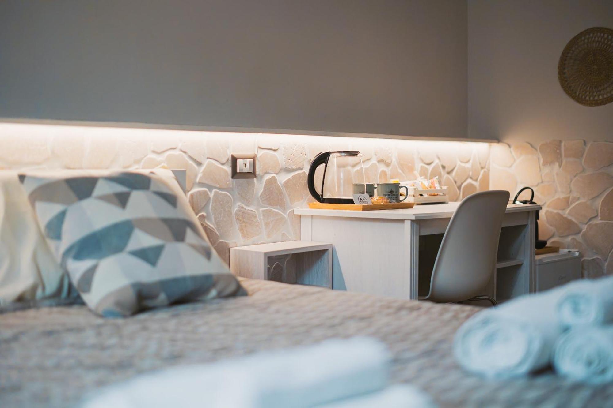 Apulia Rooms Bari Bagian luar foto